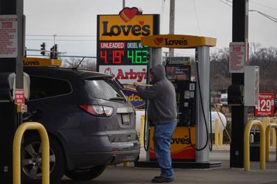 Gas prices surge overnight -- biggest jump since Hurricane Katrina