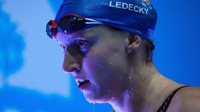 United States Katie Ledecky walks off the poo deck after competing in the 200 meter freestyle swim during the FINA Swimming World Cup finals on Friday, Nov 4, 2022